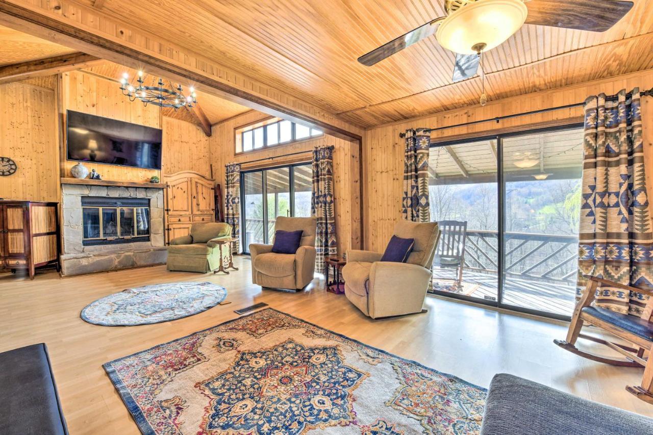 Best Location - Maggie Valley Cabin With Hot Tub! Экстерьер фото
